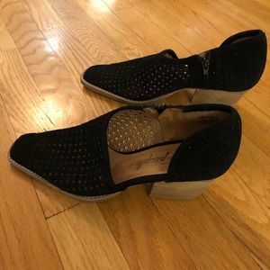Free People black suede shoes with side zipper
